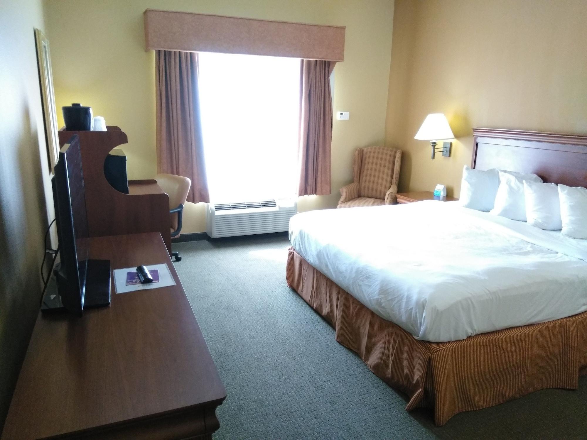 Hotel Baymont By Wyndham Clinton Extérieur photo