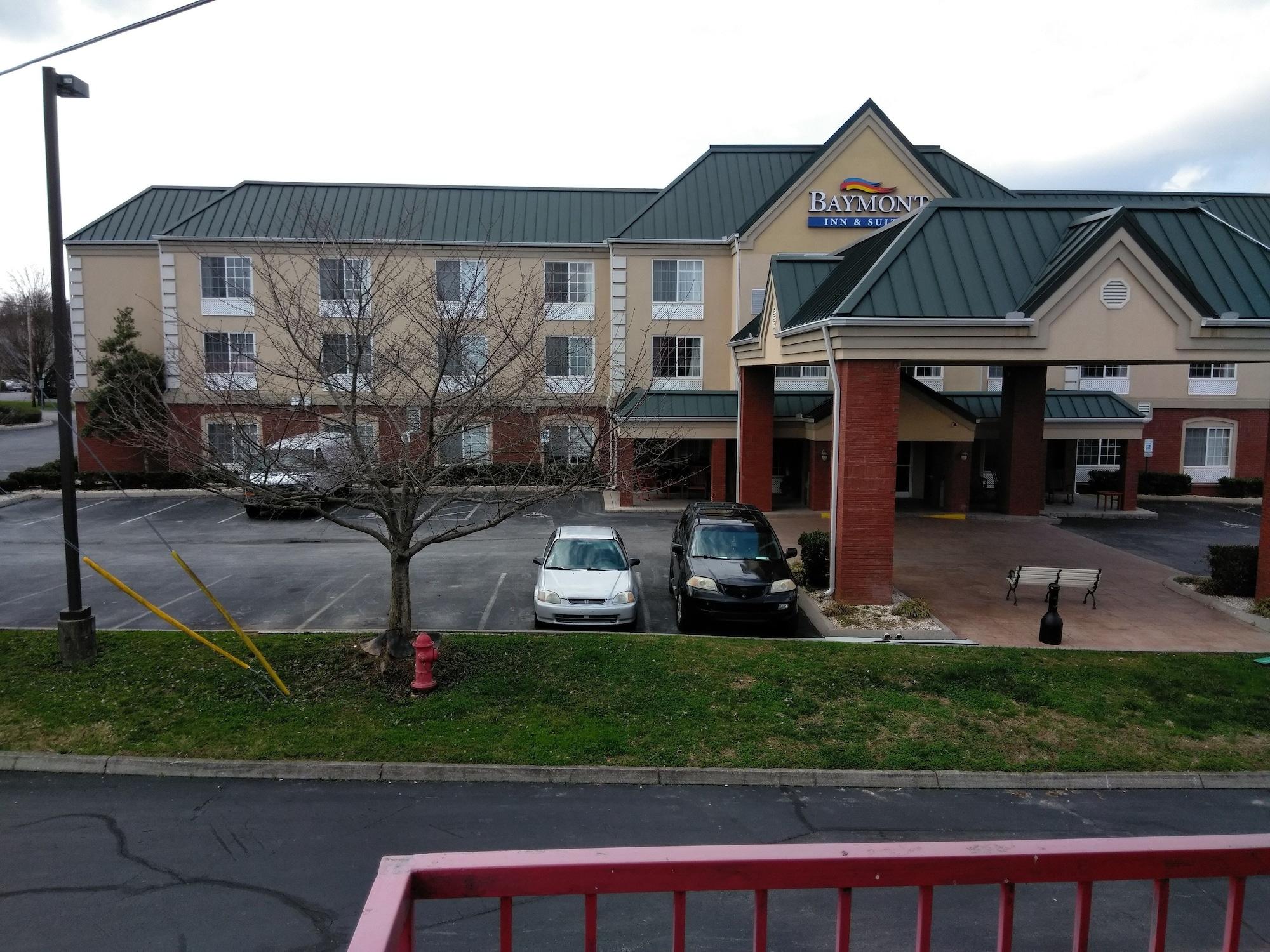 Hotel Baymont By Wyndham Clinton Extérieur photo