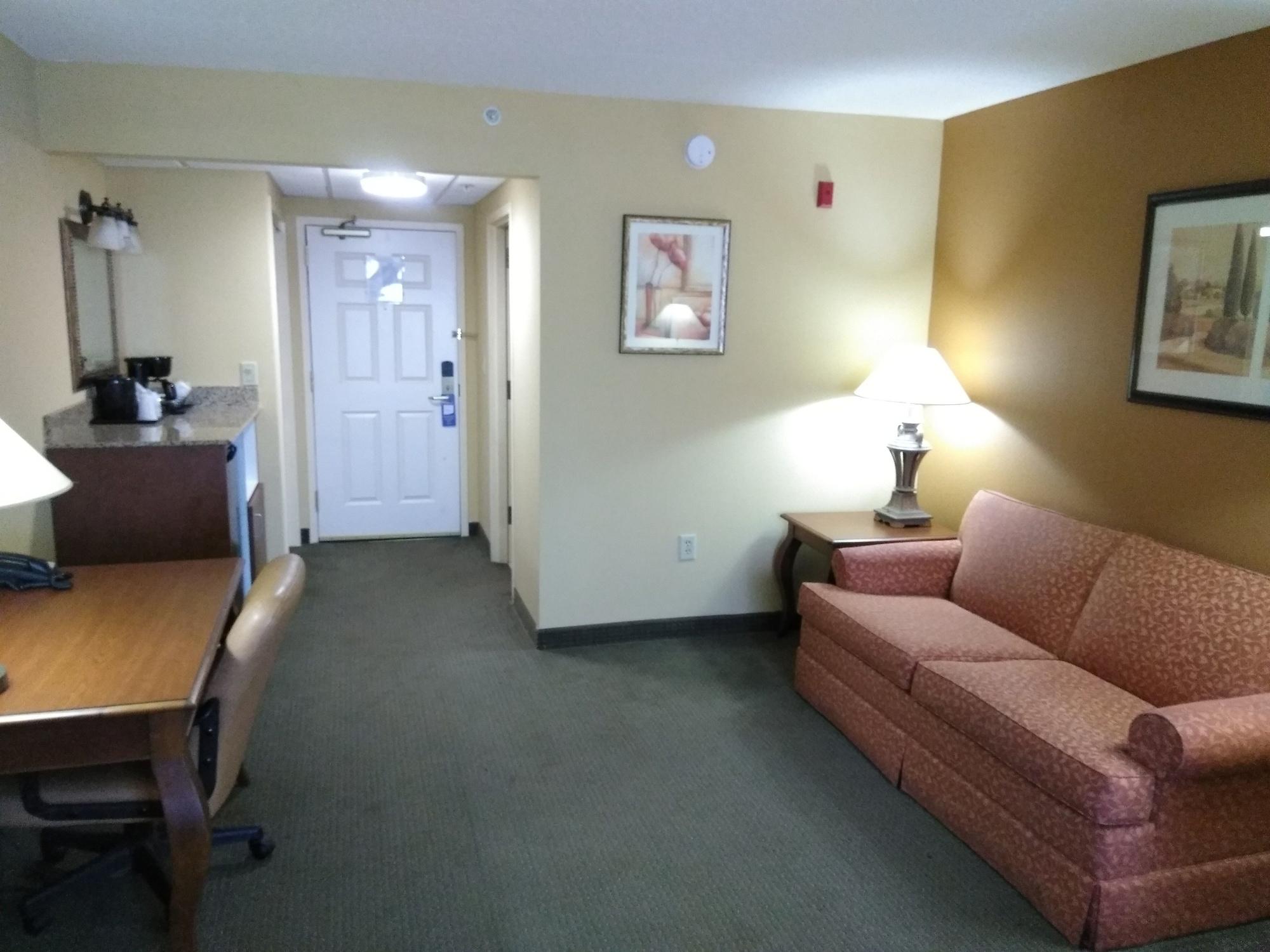 Hotel Baymont By Wyndham Clinton Extérieur photo